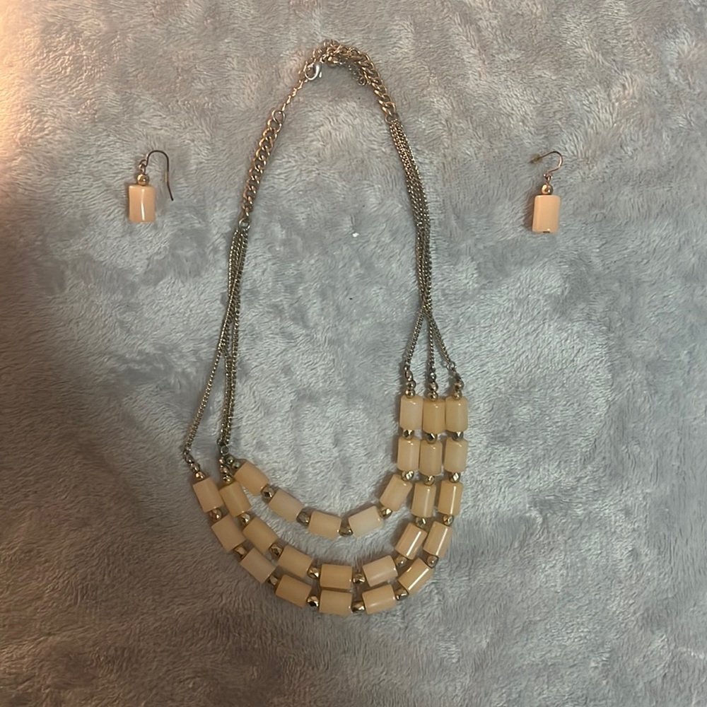 Nice one piece three layer necklace with earrings tan
